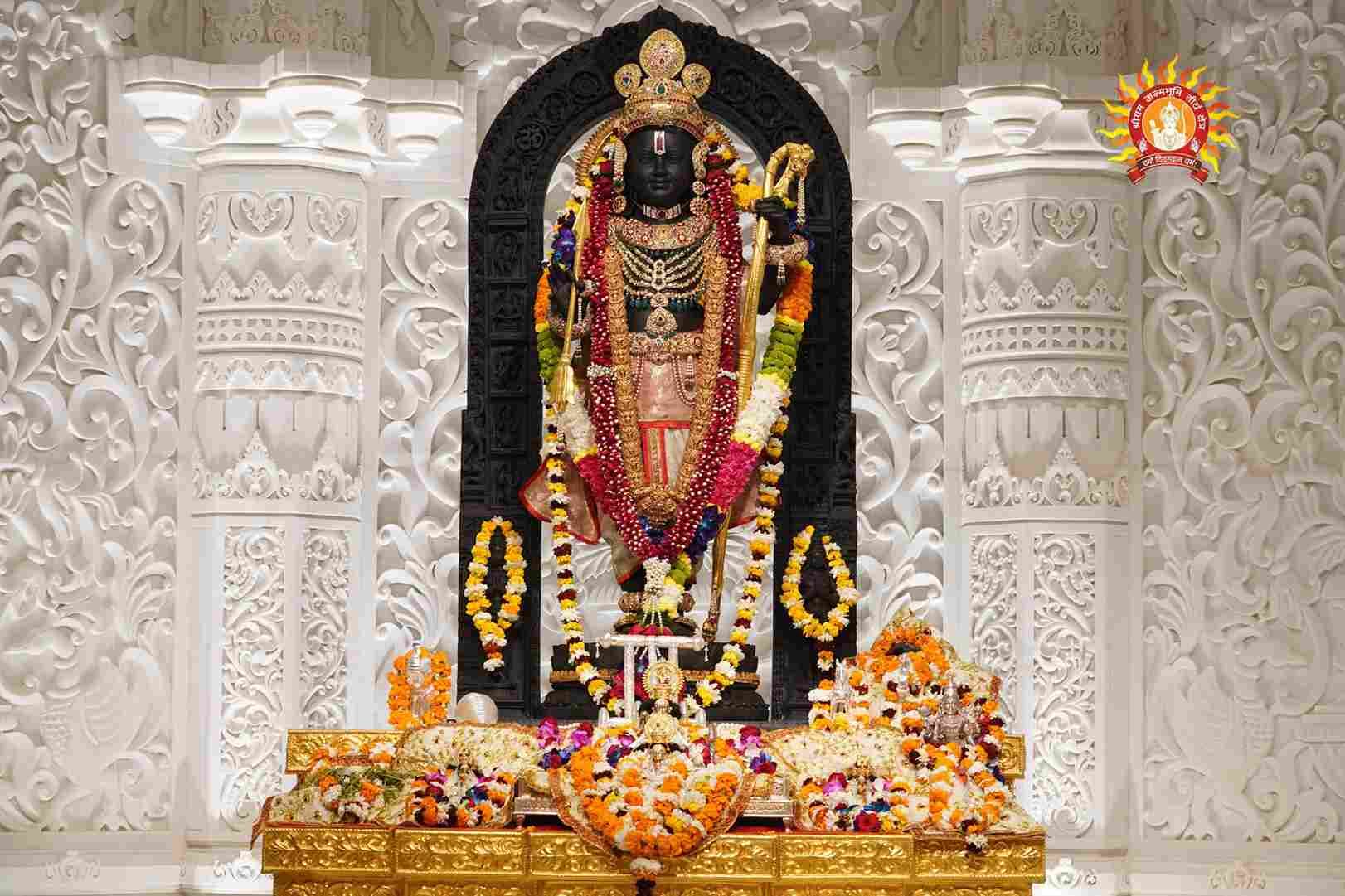 અયોધ્યામાં રામલલાના સમગ્ર વિશ્વમાં પ્રતિષ્ઠાની ઉજવણી કરવામાં આવી રહી છે.