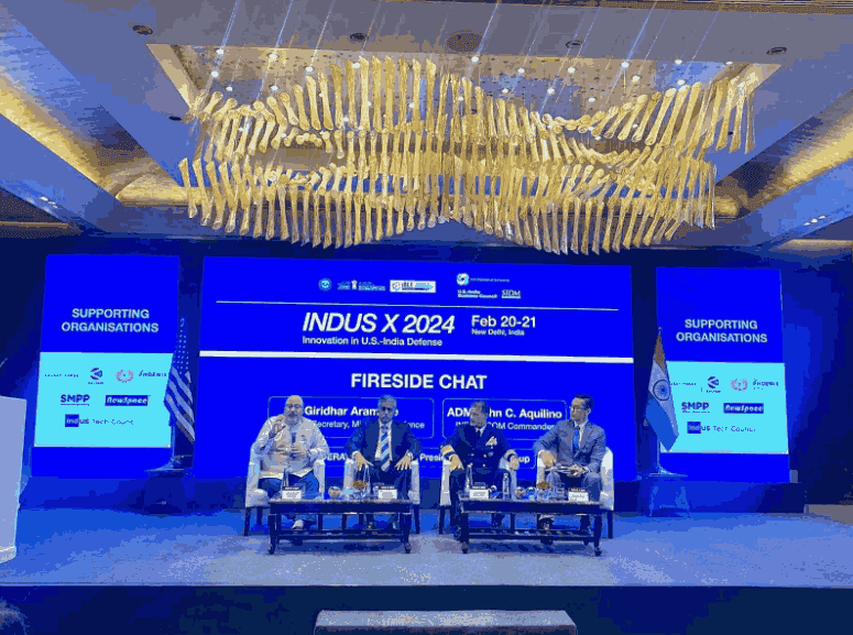 INDUS-X સમિટમાં ફાયરસાઇડ ચેટમાં ગિરધર અરમાણે.