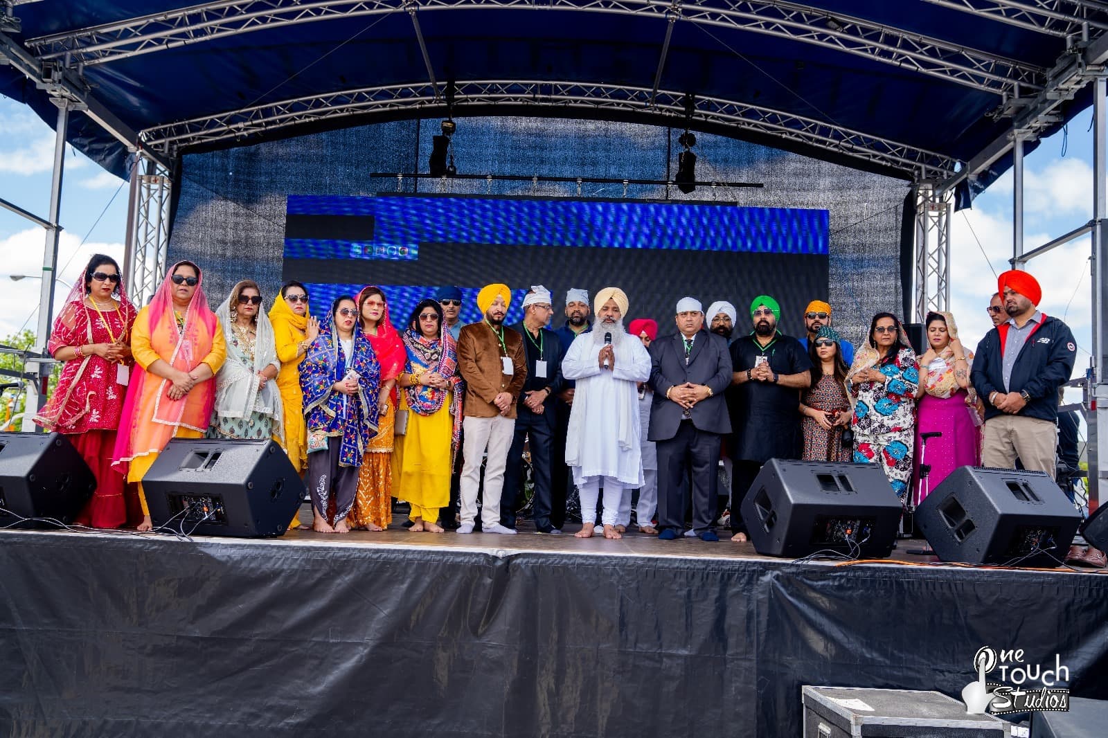ਲੌਂਗ ਆਈਲੈਂਡ ਪੰਜਾਬੀ ਸਰਕਲ ਨੇ ਆਪਣਾ ਚੌਥਾ ਸਾਲਾਨਾ ਵਿਸਾਖੀ ਮੇਲਾ 19 ਮਈ ਦਿਨ ਐਤਵਾਰ ਨੂੰ ਨਸਾਓ ਕਮਿਊਨਿਟੀ ਕਾਲਜ ਵਿਖੇ ਕਰਵਾਇਆ ਗਿਆ।