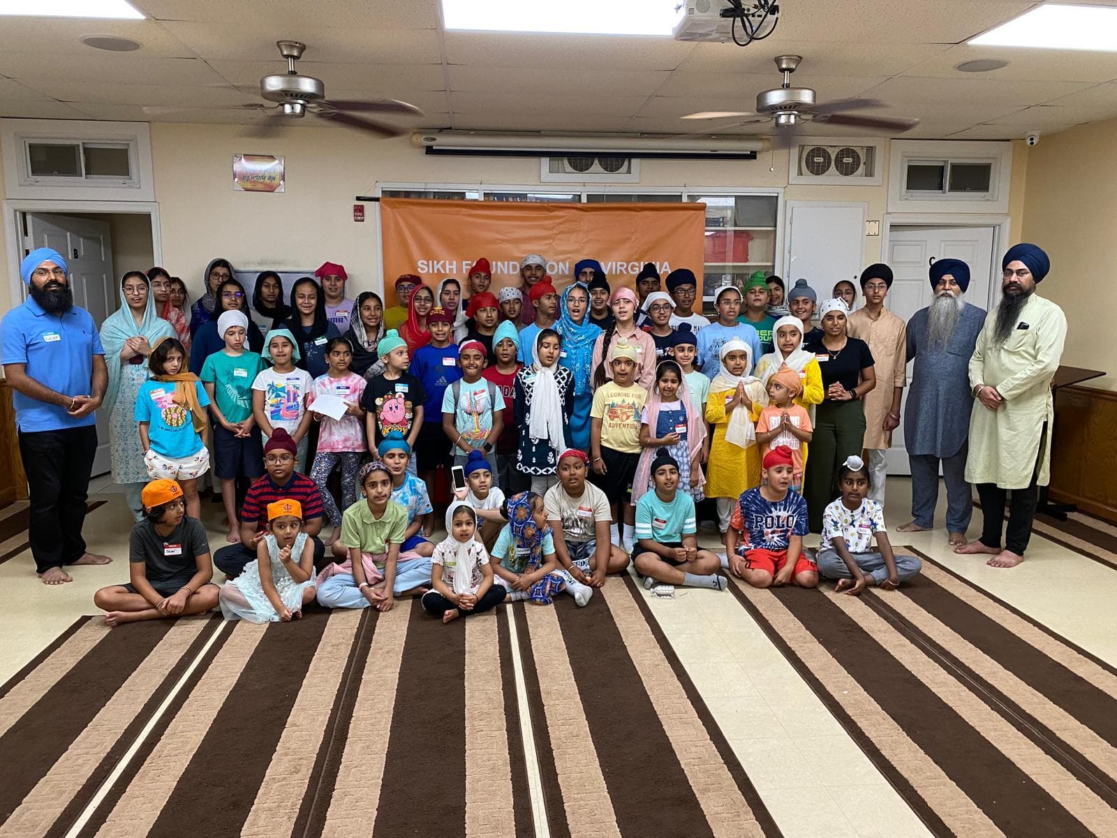 ਕੈਂਪ ਦੌਰਾਨ ਗੁਰਮੁਖੀ, ਸਿੱਖ ਇਤਿਹਾਸ, ਗੁਰਬਾਣੀ ਅਤੇ ਗਤਕਾ ਦੀਆਂ ਕਲਾਸਾਂ ਪ੍ਰਦਾਨ ਕੀਤੀਆਂ ਜਾ ਰਹੀਆਂ ਹਨ