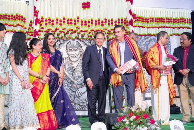અમેરિકામાં સ્થપાયેલ પ્રથમ સાઈબાબા મંદિર,એ 31 મે ના રોજ પોતાની 25મી વર્ષગાંઠની ઉજવણી કરી