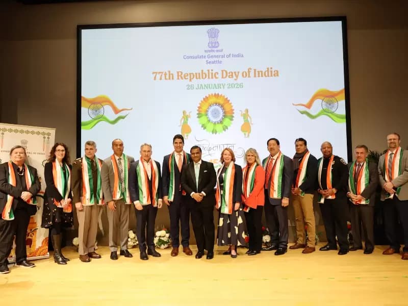26 जनवरी 2026 को सिएटल के बेल हार्बर कॉन्फ्रेंस सेंटर में गणतंत्र दिवस के अवसर पर आयोजित स्वागत समारोह में अमेरिकी गणमान्य व्यक्तियों को सम्मानित किया गया।