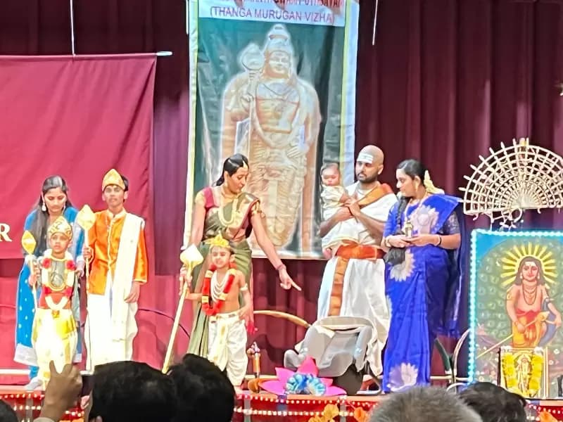 इस उत्सव में जुलूस (पाल कुडम) और अनुष्ठान, पारंपरिक भारतीय कलाओं का प्रदर्शन करने वाला लिटिल मुरुगा शो, बच्चों और वयस्कों द्वारा सांस्कृतिक प्रस्तुतियां और आध्यात्मिक प्रवचन शामिल थे।