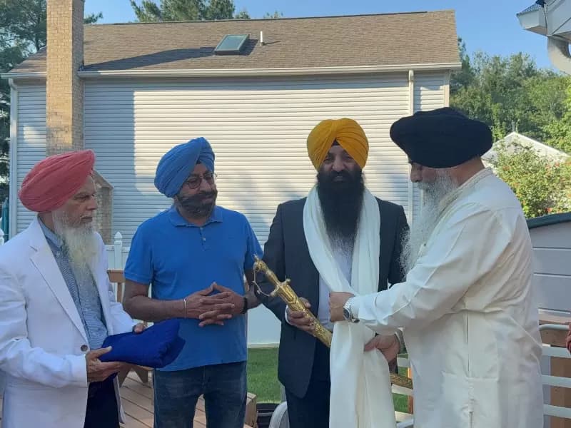 Sardar Ramesh Singh Arora with Sikh Leadership in Maryland