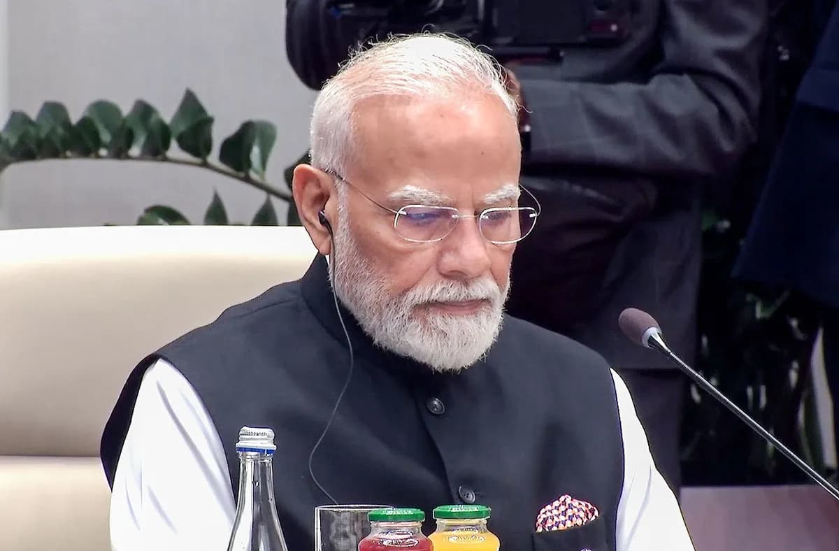 किर्गिस्तान के बिश्केक में 26वें SCO शिखर सम्मेलन के दौरान प्रधानमंत्री नरेंद्र मोदी।